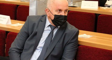 SDA HNŽ Edin Mušić postao Eric Jaye, školovao se na Columbia University, a ne u Mostaru