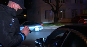MOSTAR Izveo djevojku za valentinovo, pod utjecajem alkohola pokazao srednji prst policiji pa završio u postaji