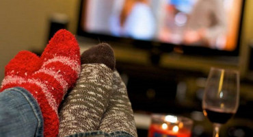 Romantična večera kod kuće najčešći način proslave današnjeg Valentinova