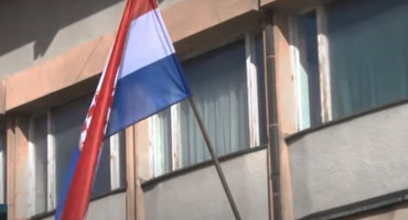 PISMO IZ BEČA Normalnog Srbina sigurno ne vrijeđa hrvatski grb
