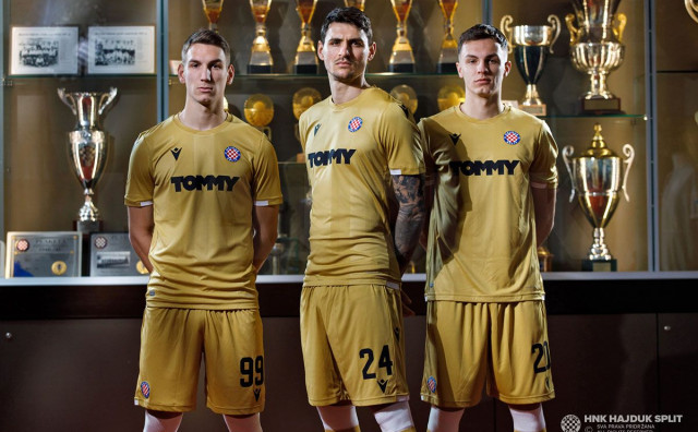 OBLJETNICA Hajduk predstavio nove dresove