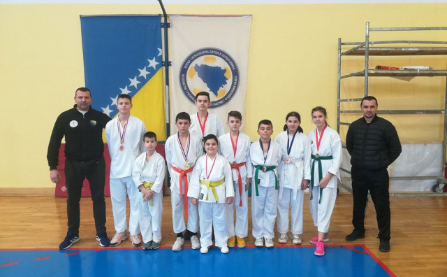USPJEH Mostarski karatisti na turniru osvojili devet medalja
