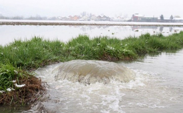 POPLAVE Voda ugrozila objekte u naseljima ispod Ljubuše