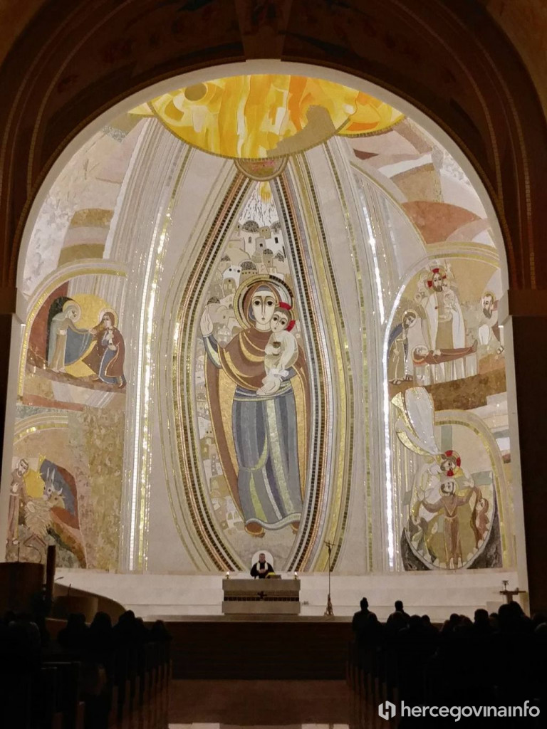 Crkva svetog Petra i Pavla Mostar mozaik