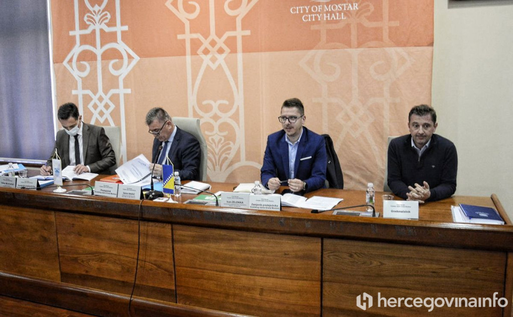 PRVA RADNA SJEDNICA Prisegnuo HDZ-ov vijećnik, u tijeku vijećnička pitanja