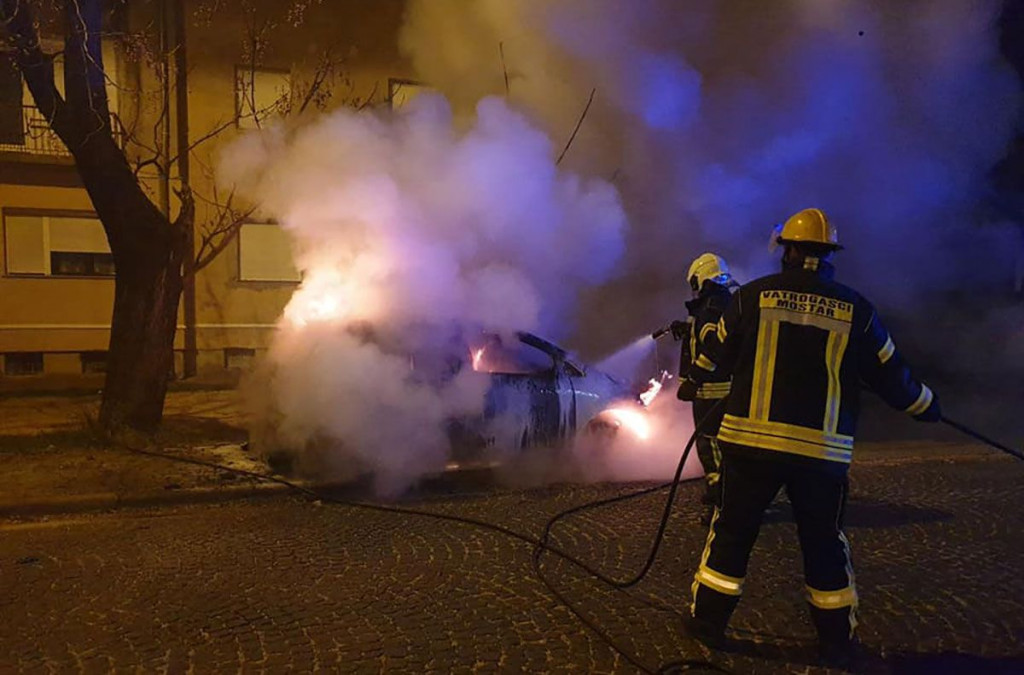 VRIJEĐANJE Priveden muškarac koji je napao policajce prilikom intervencije u Rodoču