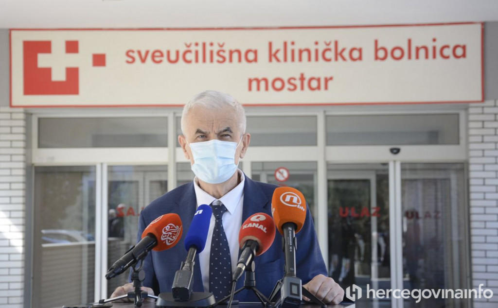 Mandić se cijepio u SKB Mostar, na upit zašto ne u Sarajevu odgovorio “Ovo je moja kuća”