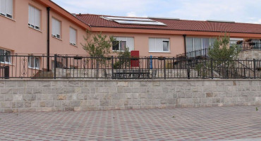 Dom za stare i nemoćne osobe Ravno