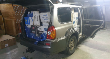 Dvojica državljana BiH 'pali' s 15 000 kutija cigareta