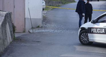 MOSTAR Uz obiteljsku kuću bačena eksplozivna naprava