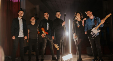 ODLIČAN COVER GRUPE BROTNJO Oliver Bevanda 'rasturio' sa Zdravkom Čolićem