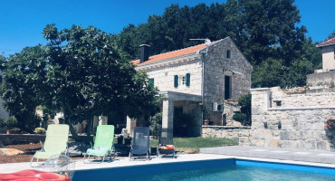 VILLA LUCA Mjesto koje poziva na hedonizam