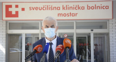 Mandić se cijepio u SKB Mostar, na upit zašto ne u Sarajevu odgovorio “Ovo je moja kuća”