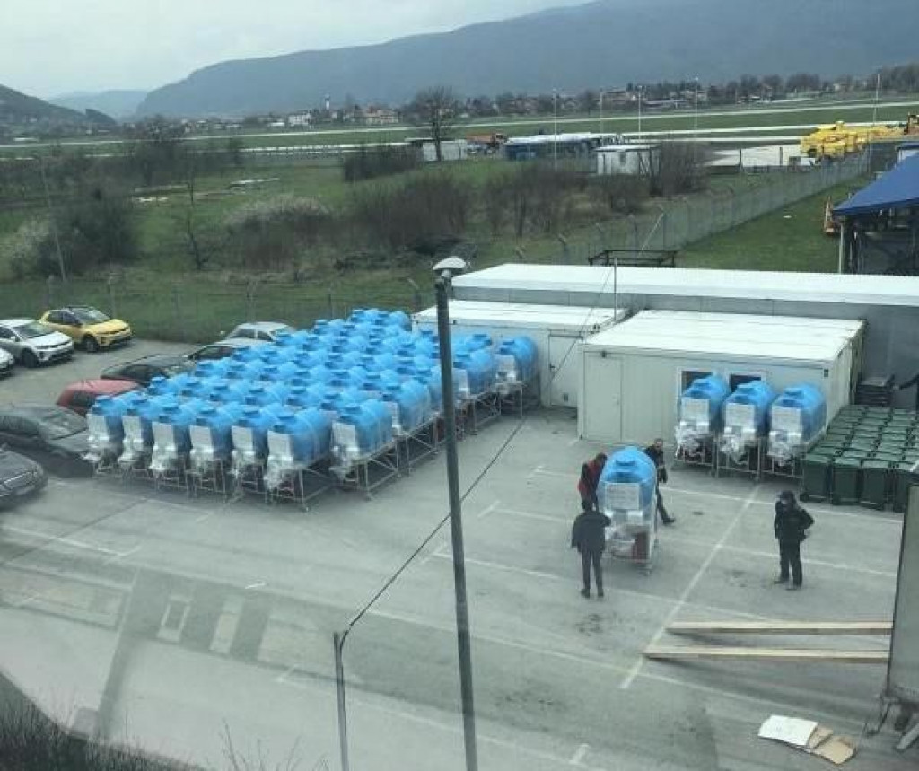 Vlada SAD-a donirala Graničnoj policiji BiH opremu za suzbijanje širenja koronavirusa