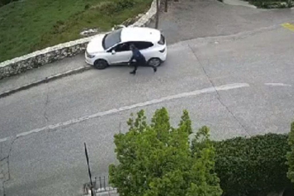 Guranje automobila u Mostaru postalo hit na društvenim mrežama