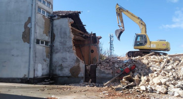 Ruši se zgrada KIC-a u središtu Čitluka