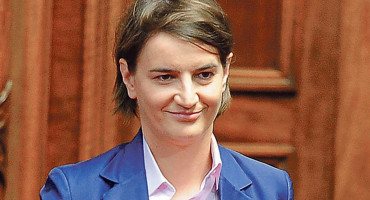 BRNABIĆ Srbija će privremeno stopirati cijepljenje građana iz regije