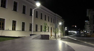 MOSTAR U noćnoj šetnji pustim ulicama grada