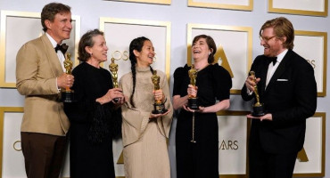 OSCAR Najbolji film "Zemlja nomada", Frances McDormand i Anthony Hopkins najbolji glumci