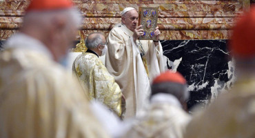 NASMIJEŠENI PAPA Papa Franjo će blaženim proglasiti prethodnika koji je bio papa samo 33 dana