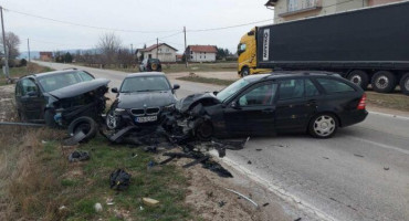 TOMISLAVGRAD - POSUŠJE U prometnoj nesreći ozlijeđene četiri osobe