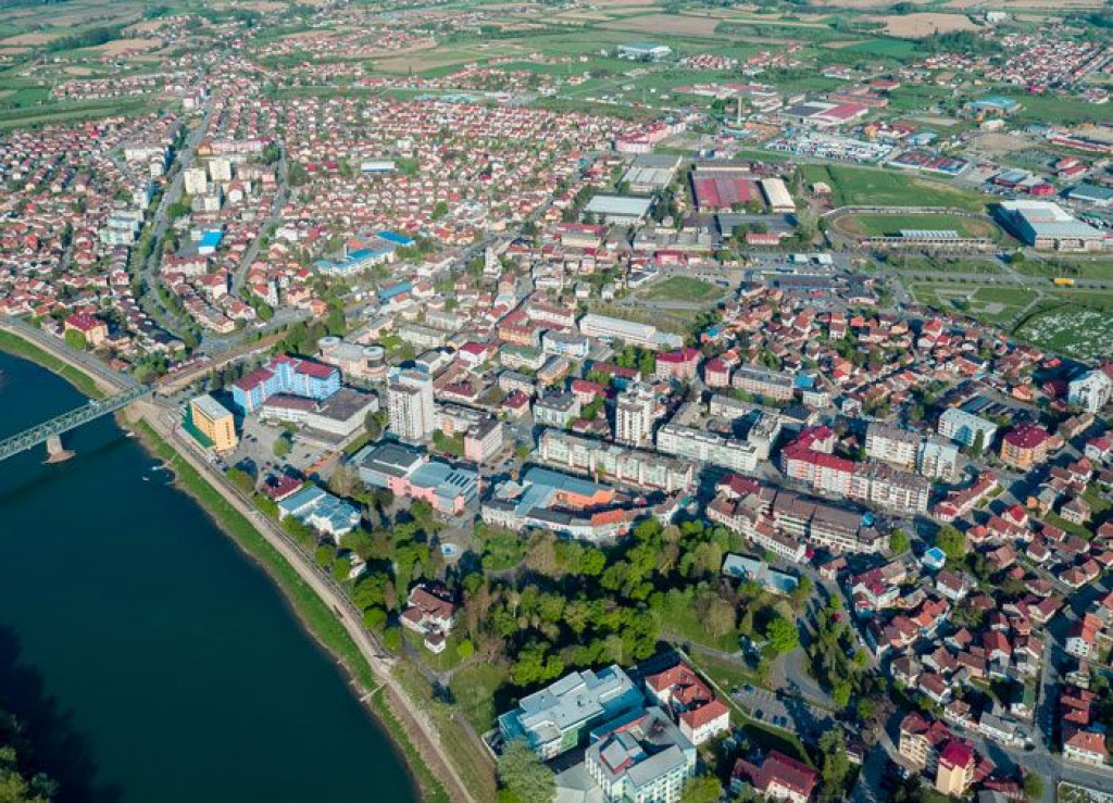Stranačka privatizacija grada na Savi