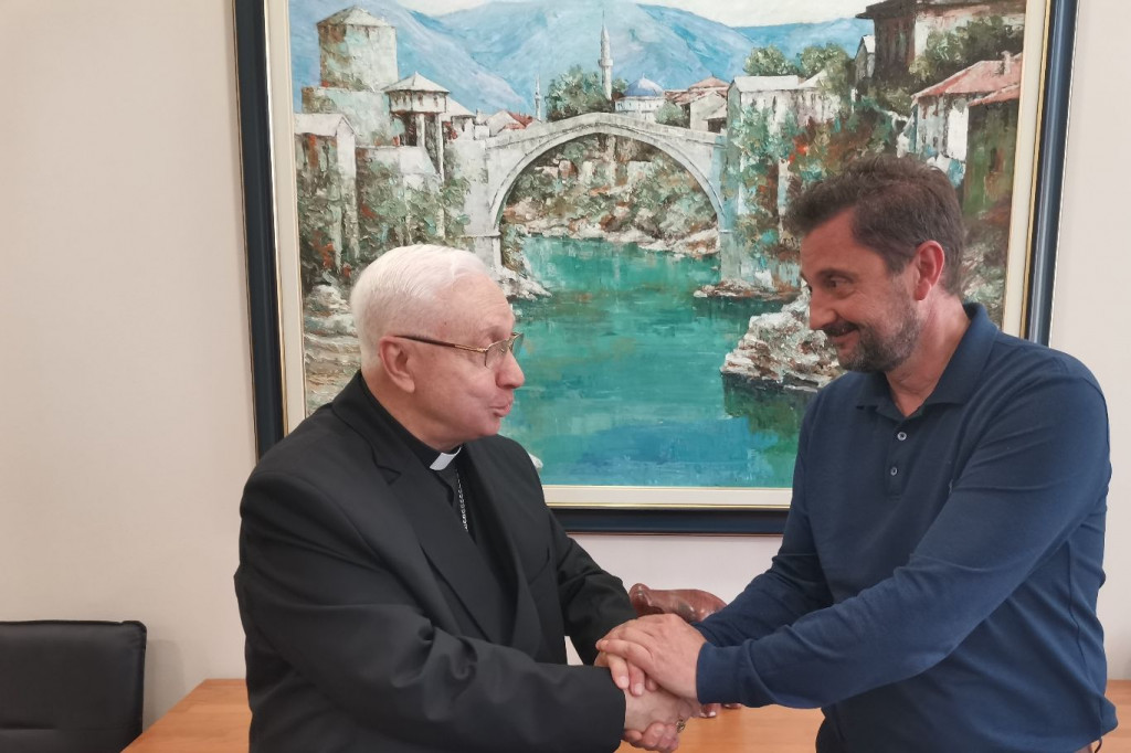 APOSTOLSKI NUNCIJ KOD GRADONAČELNIKA KORDIĆA Zanimala ga je budućnost mladih u Mostaru