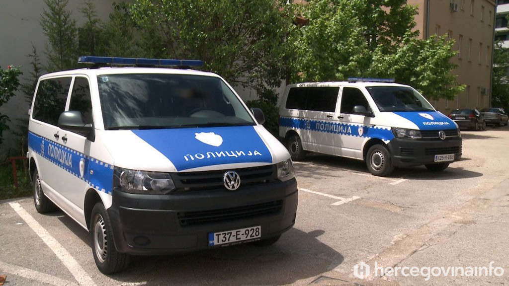 SLUČAJ DUČIĆ Policija provodi istragu i tvrdi da je privedena osoba pružala otpor i udarila policajca