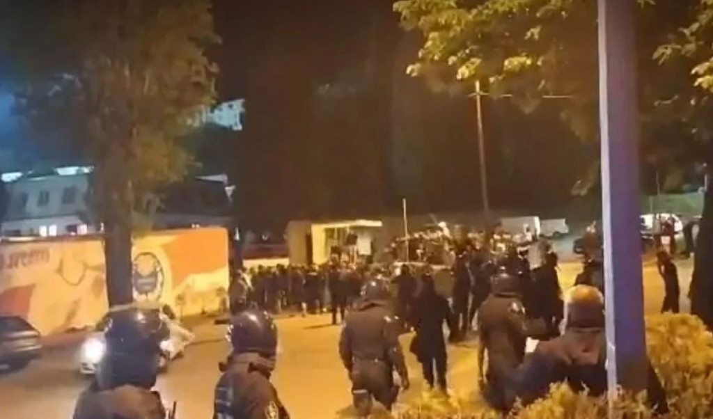 Nezadovoljni navijači Zrinjskog ušli na stadion i "održali lekciju" igračima