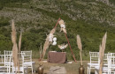 Slike ovog boho vjenčanja u okolici Mostara morate vidjeti