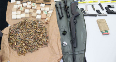 BIH Policija zaplijenila više vrsta droga, oružje i oko 75 000 KM