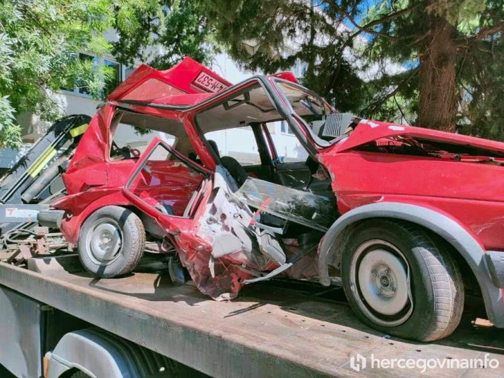 U prometnoj nesreći na Bišću polju jedna osoba smrtno stradala