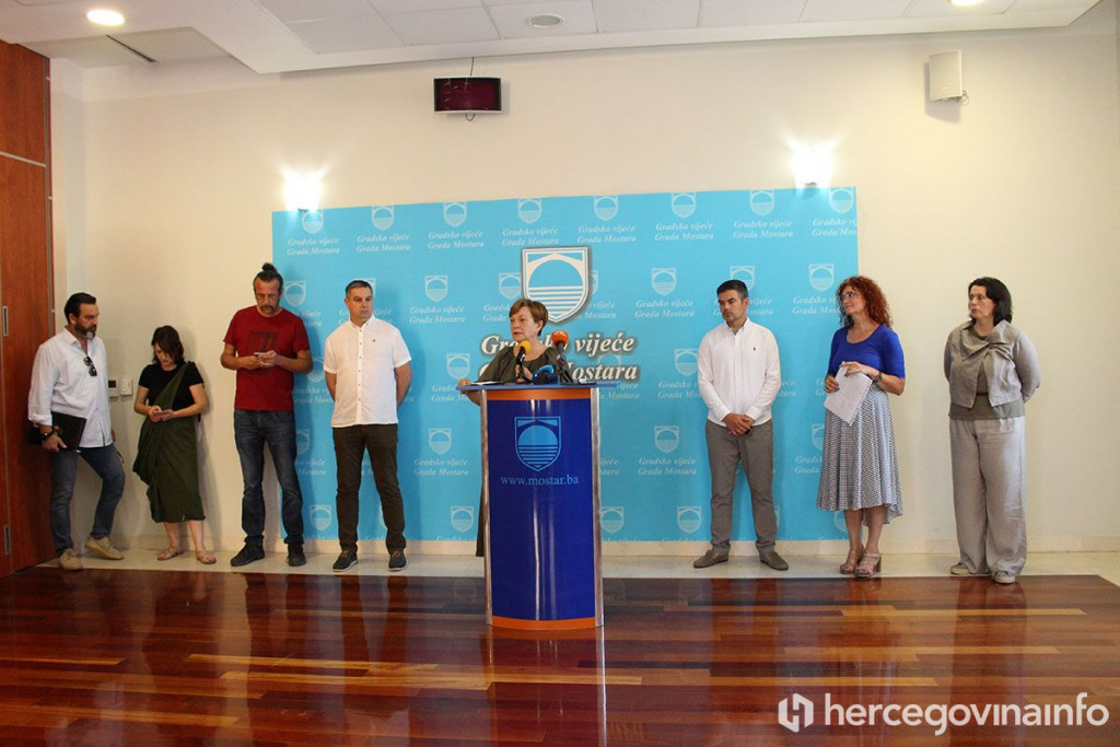 BESPLATNO Mjesec dana koncerata i partyja pod otvorenim nebom na ulicama Mostara