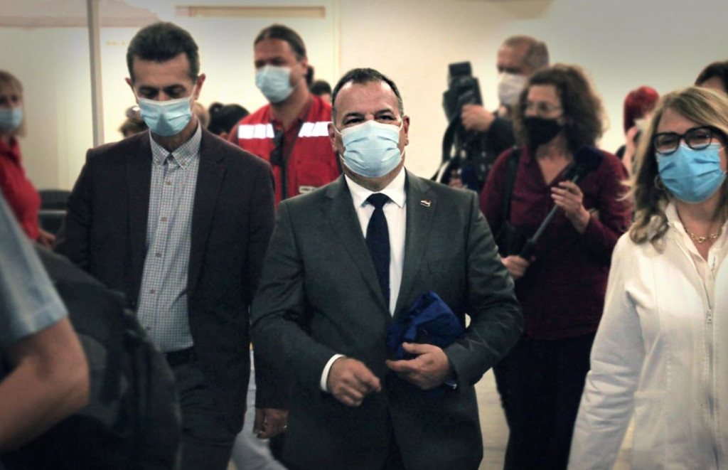 Vili Beroš napustio kafić jer konobarica nije nosila masku
