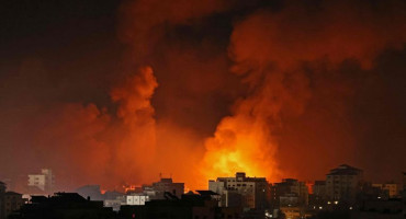 Hamas lansirao zapaljive balone, Izrael mu bombardirao kamp za obuku