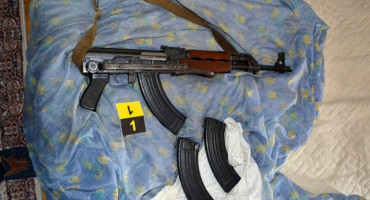 PRETRESI Kod Nevesinjca i muškarca iz Berkovića policija pronašla puške i streljivo