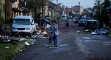 Tornado pogodio Češku, mjesto uništeno do neprepoznatljivosti