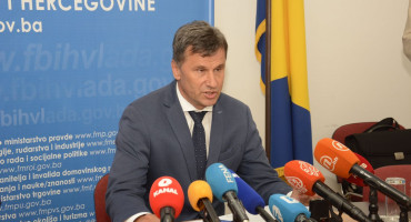 NOVALIĆ I SKOČIBUŠIĆ 'Potpisali smo ugovor za nabavku pola milijuna doza kineskog cjepiva'