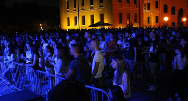 MOSTAR I PALAMETA Više stotina posjetitelja na prvom većem koncertu nakon korona pauze