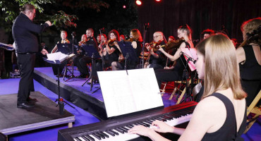 MOSTAR U Zrinjevcu započelo obilježavanje obljetnice obnove Starog mosta
