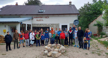 Djeca učila o osnovama planinarstva