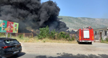 MOSTAR U požaru izgorjelo skladište Vodovoda