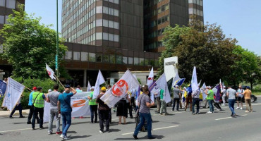 PORUKE ODNAROĐENIMA SVE GLASNIJE Fadile idi ti na rad u Njemačku, Fadile radi ti za 400 maraka, Fadile odlazi...