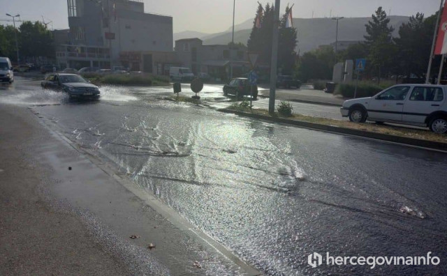 Poplava Mostar puknuće cijevi
