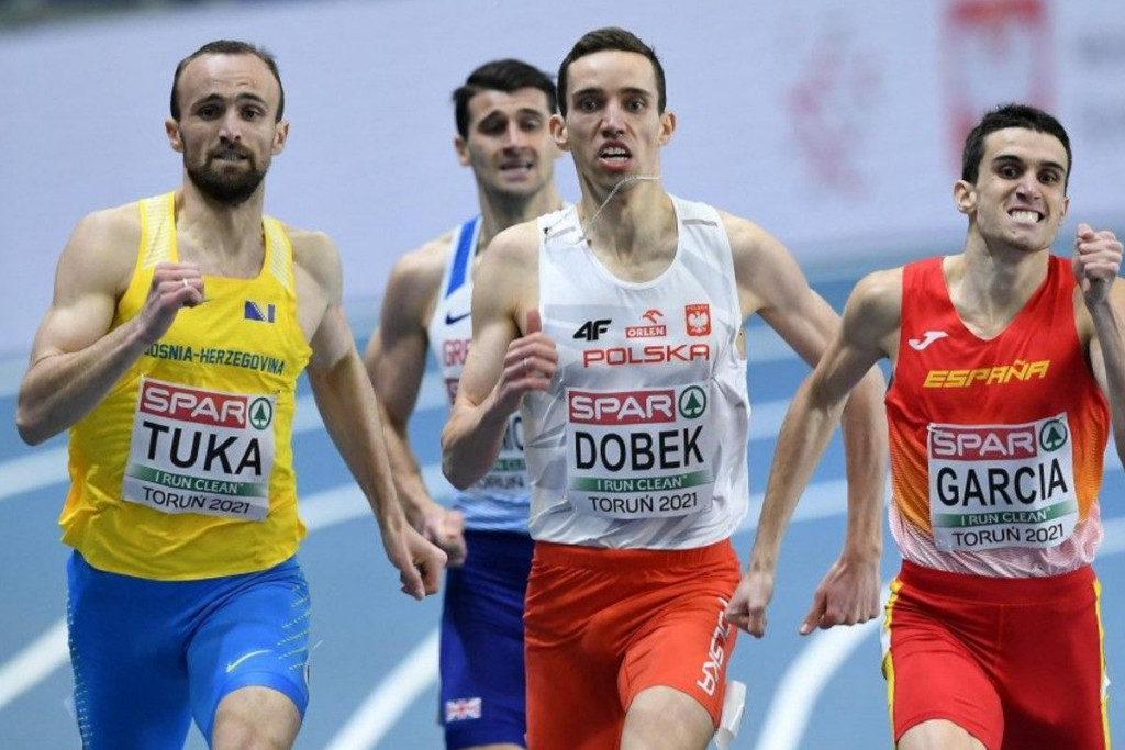 Amel Tuka u polufinalu utrke na 800 metara na Olimpijskim igrama