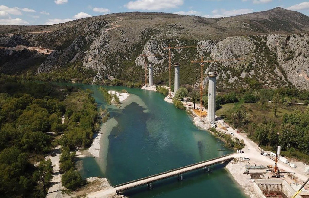 SATTLER SA ČELNIM POLITIČARIMA Europljani požuruju izgradnju autoceste kroz BiH