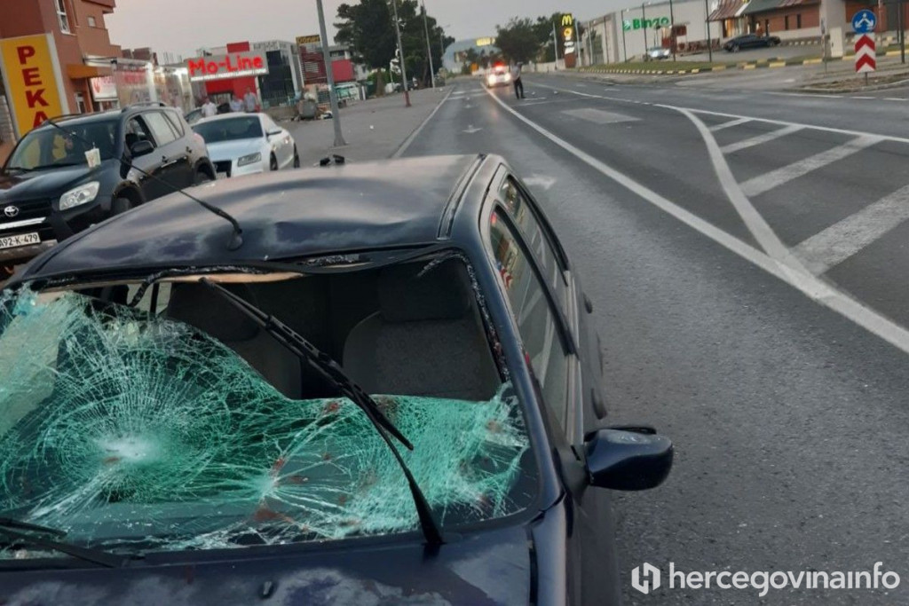 Automobil udario maloljetnika na Bišću polju, zadobio je teške tjelesne ozljede