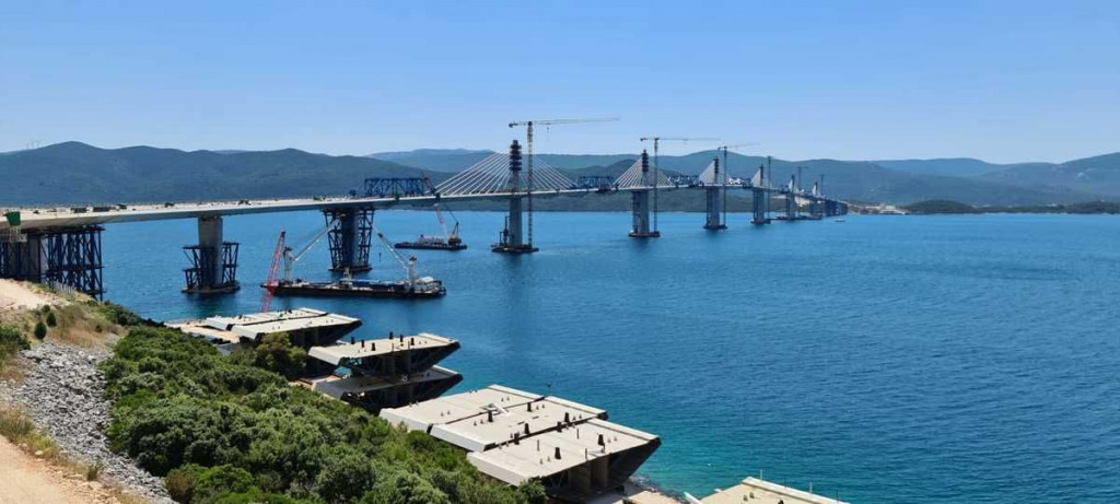 IDE POVIJESNI DAN ZA HRVATSKU Spajanjem Pelješkog mosta uvezali jug zemlje