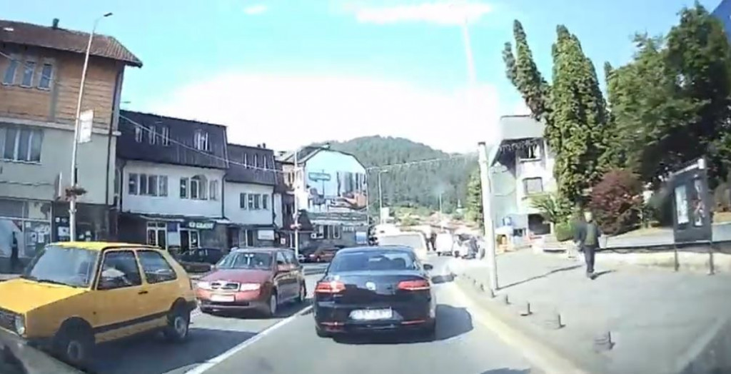 Divljanje službenim automobilom u Konjicu