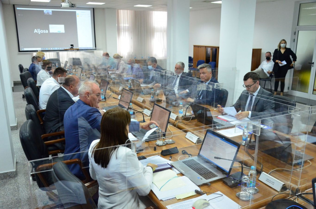 SARAJEVO Vlada FBiH naredila županijama restriktivnije epidemiološke mjere. Županijama je sve to OK